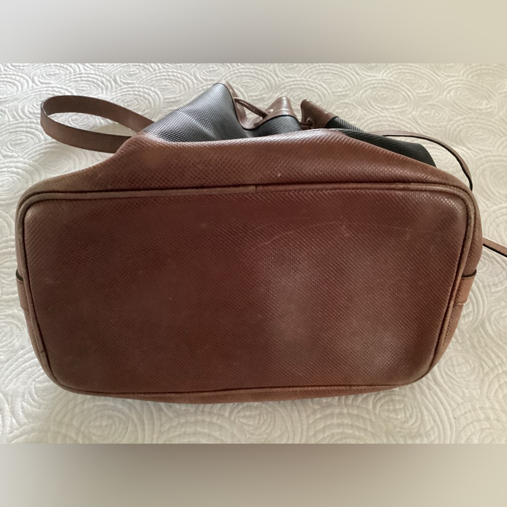 Bottega Veneta Marco Polo Bucket Bag - Picture 6 of 16